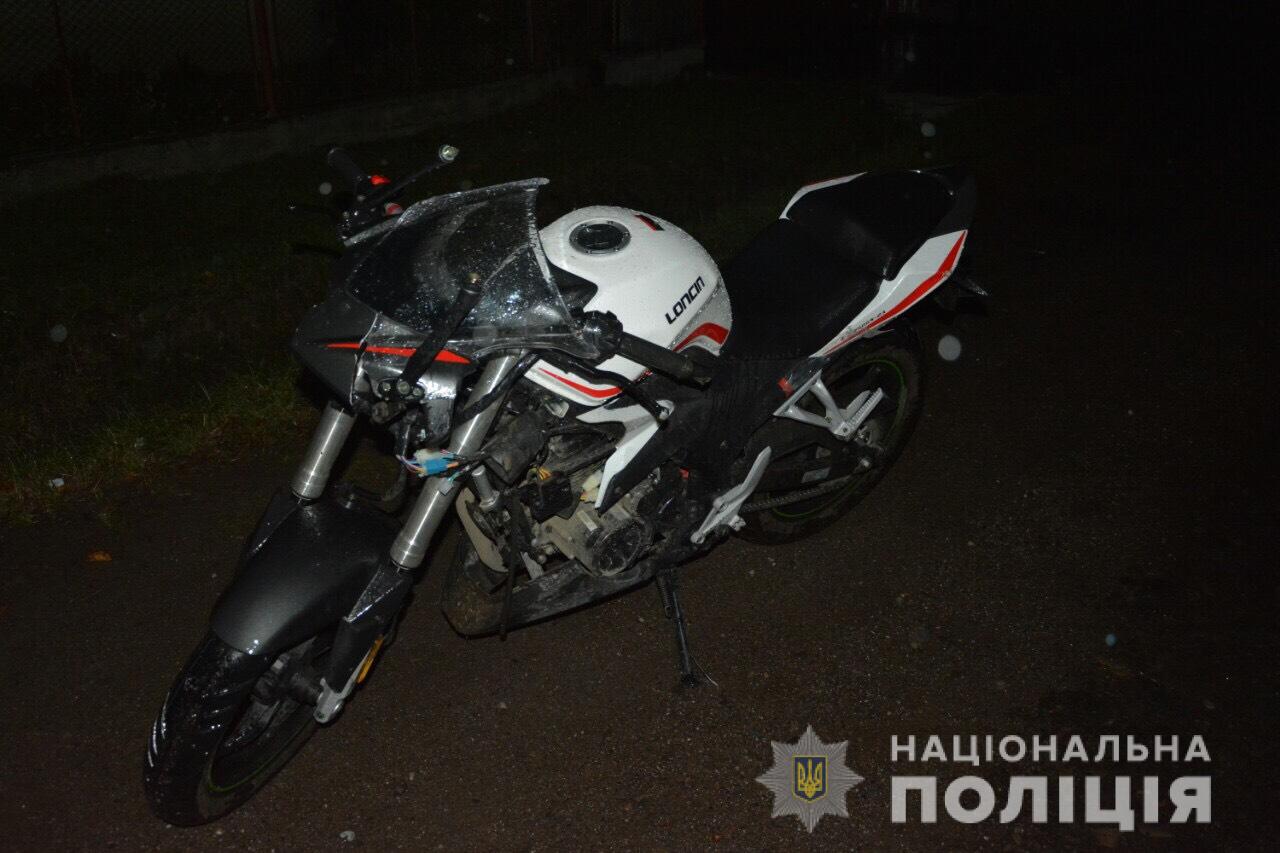 У Вонігові на Тячівщині водій мотоцикла смертельно травмував пішохода (ФОТО)