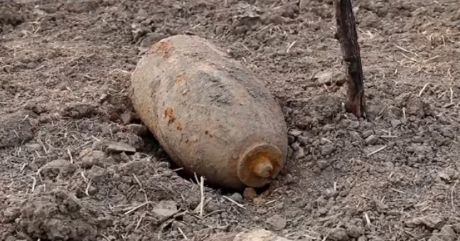 100-кілограмову бомбу знайшли у Словаччині на кордоні з Україною (ВІДЕО)