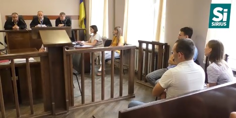 Винуватицю травматичної ДТП на Слов'янській набережній в Ужгороді випустили під домашній арешт (ВІДЕО)