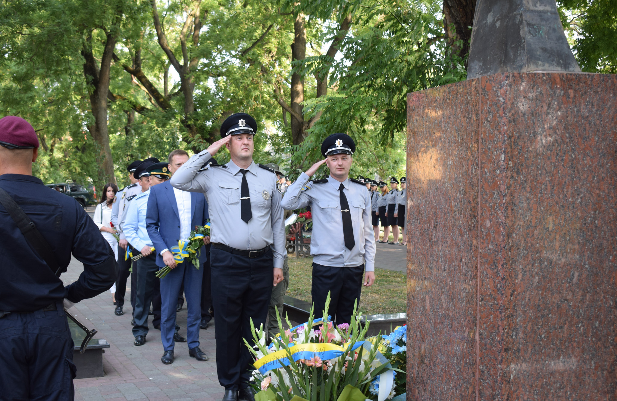 В Ужгороді вшанували пам'ять загиблих правоохоронців (ФОТО)