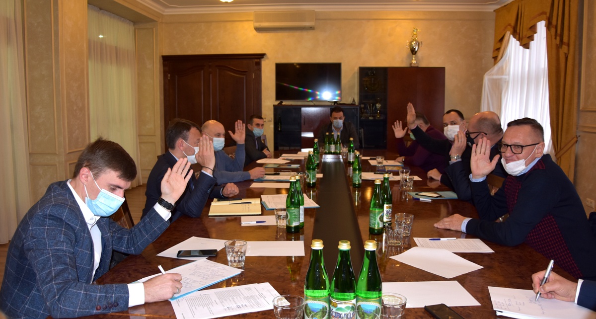 Перше сесійне засідання новообраної Закарпатської обласної ради відбудеться 7 грудня (ФОТО)