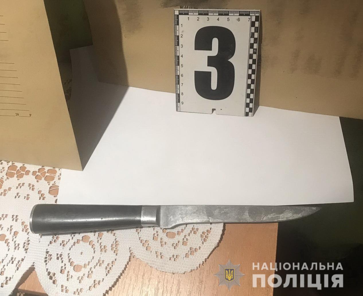 На Мукачівщині затримали жінку, котра під час сварки вбила чоловіка ударом ножа у груди