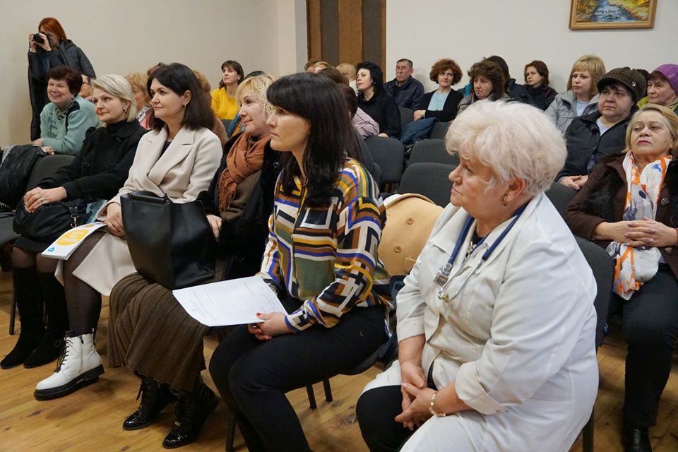 В Ужгороді для лікарів та медсестер освітніх закладів провели навчання щодо коронавірусу (ФОТО)