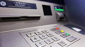 У Хусті судитимуть працівника банку, підозрюваного у викраденні з банкоматів понад 1 млн грн