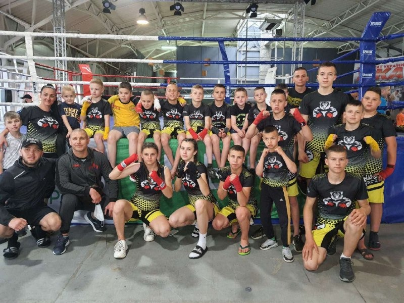 Закарпатські кікбоксери вибороли 22 золоті медалі на всеукраїнських змаганнях (ФОТО)