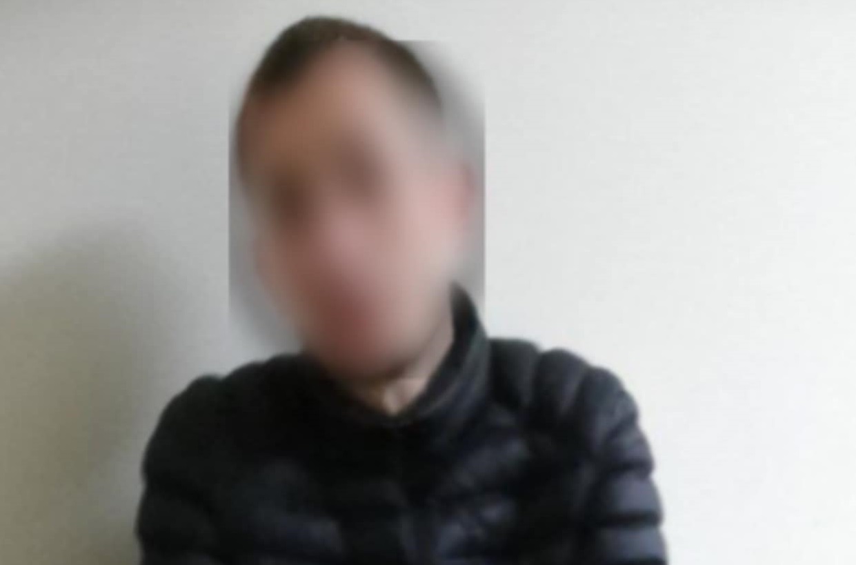 Біля Мукачева водія "під кайфом", що на ВАЗі втікав від патрульних, оштрафували на 19 тис. грн (ФОТО)