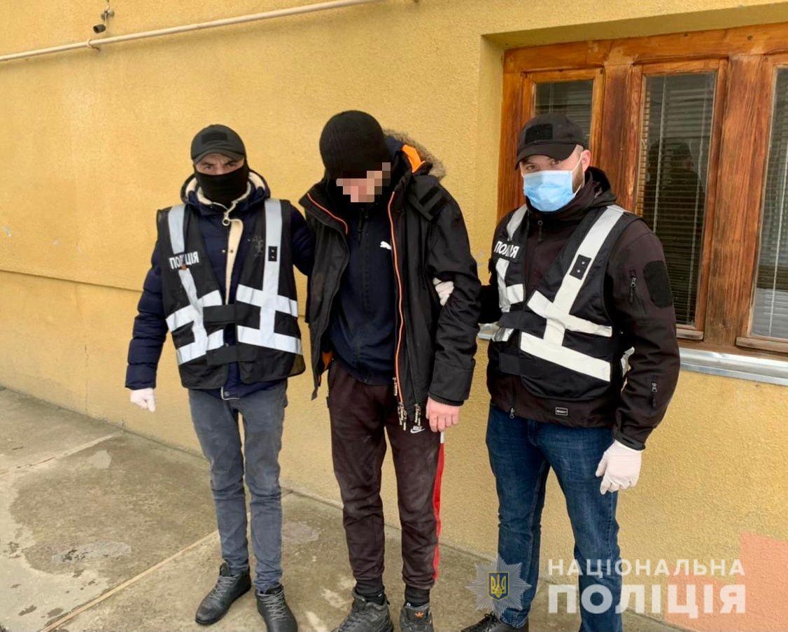 На Ужгородщині затримали наркоторговця (ФОТО)