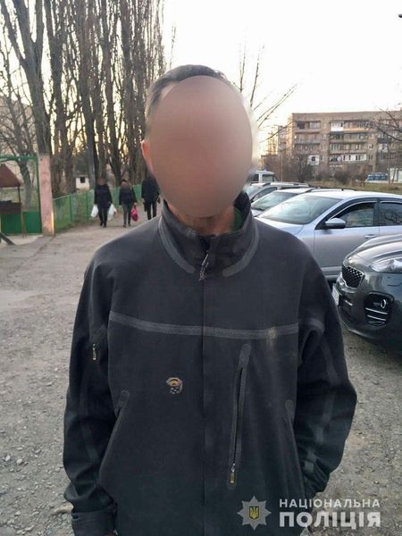В Ужгороді поліцейські, завдяки пильності свідомих містян, затримали крадія (ФОТО)