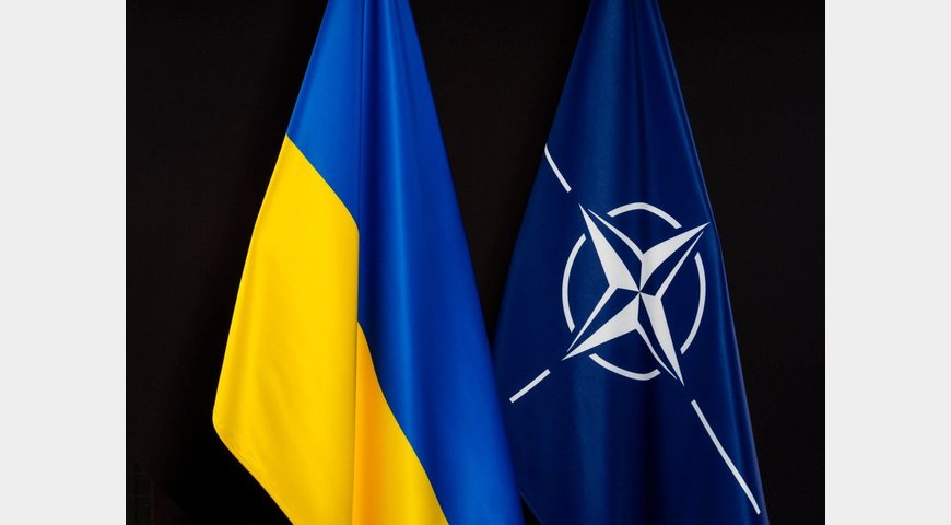Країни НАТО продовжать надавати зброю Україні на тлі бажання росії взяти Донбас і південь – Столтенберг