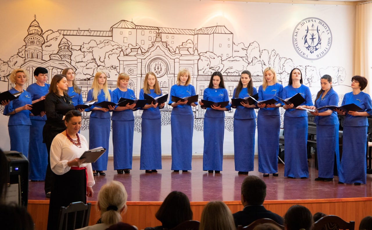 Благодійний концерт на підтримку 128-ої бригади відбувся в Ужгородській дитячій школі мистецтв (ФОТО)