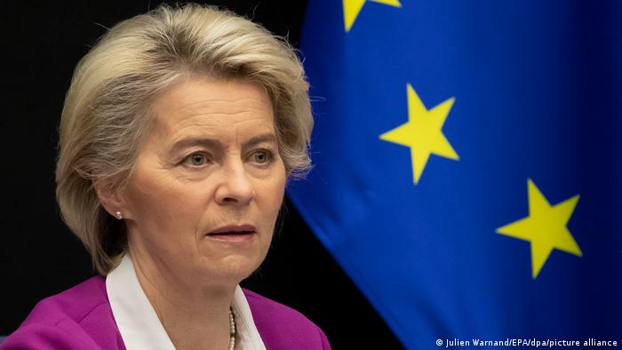Президентка Єврокомісїі особисто їде "дотискати" орбана щодо нафтового ембарго