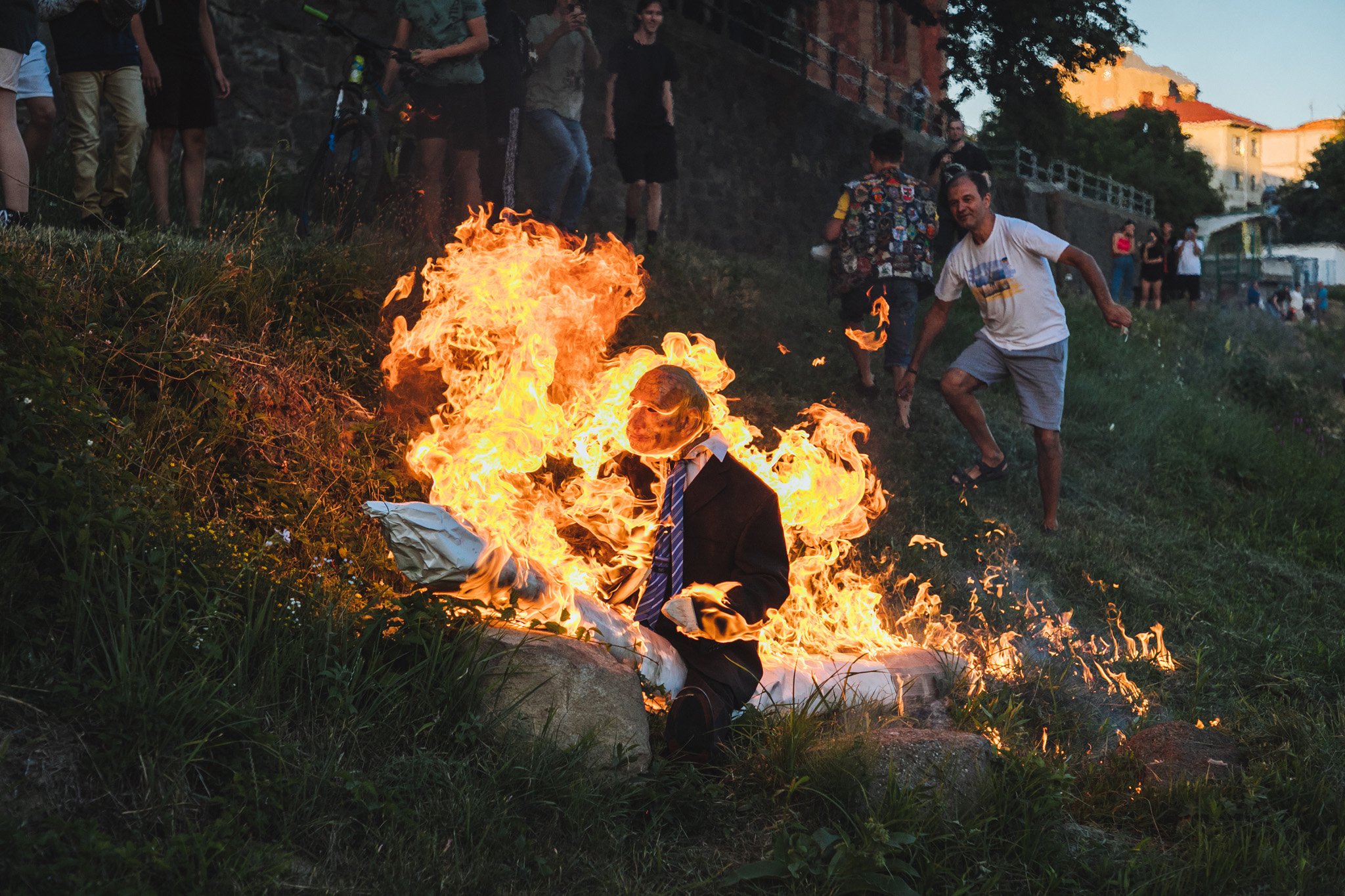 В Ужгороді спалили опудало путіна (ФОТО)