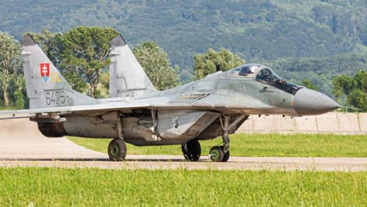 Словаччина може передати Україні винищувачі МіГ-29 і танки