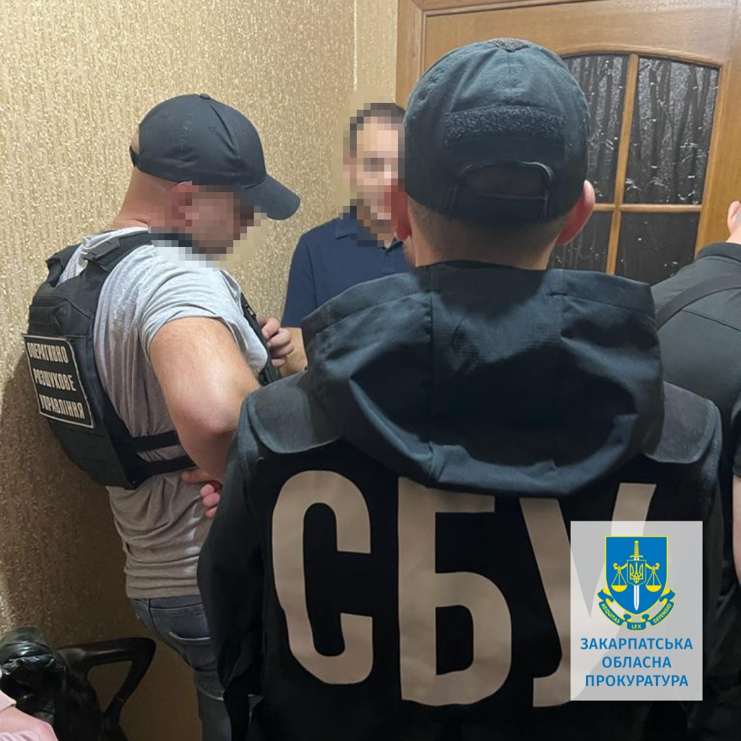 Переправлення "ухилянтів"-"водіїв" за кордон організував мешканець Мукачева – прокуратура