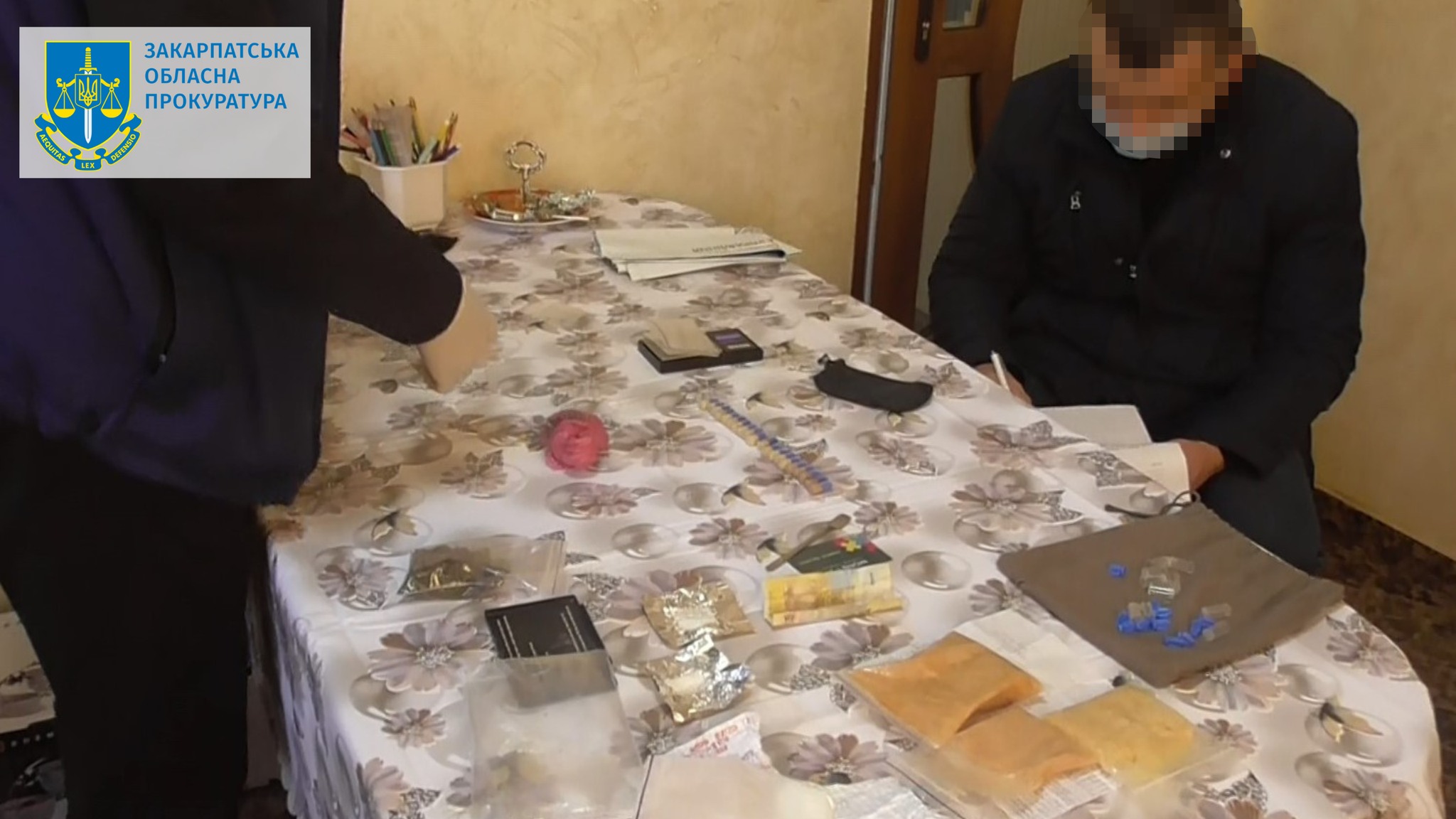 На Мукачівщині чоловік отримав 9 років тюрми за зберігання готових до збуту метамфетаміну та канабісу (ФОТО)