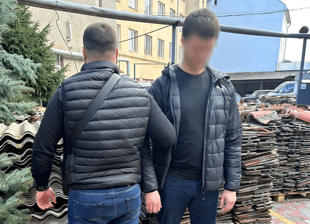 Поліція затримала палія "Мерседеса" депутата Закарпатської облради Георгія Горвата (ФОТО, ВІДЕО)