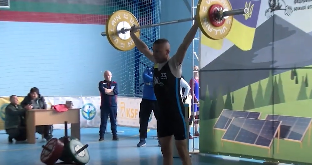 В Ужгороді учасниками чемпіонату області з важкої атлетики стали 70 спортсменів (ВІДЕО)