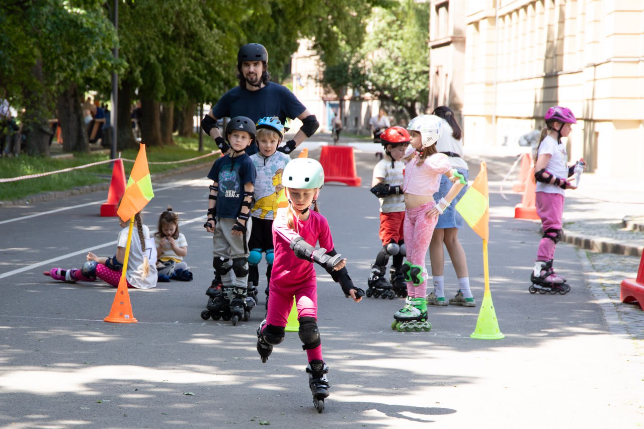 Змагання на роликових ковзанах провели в Ужгороді (ФОТО)