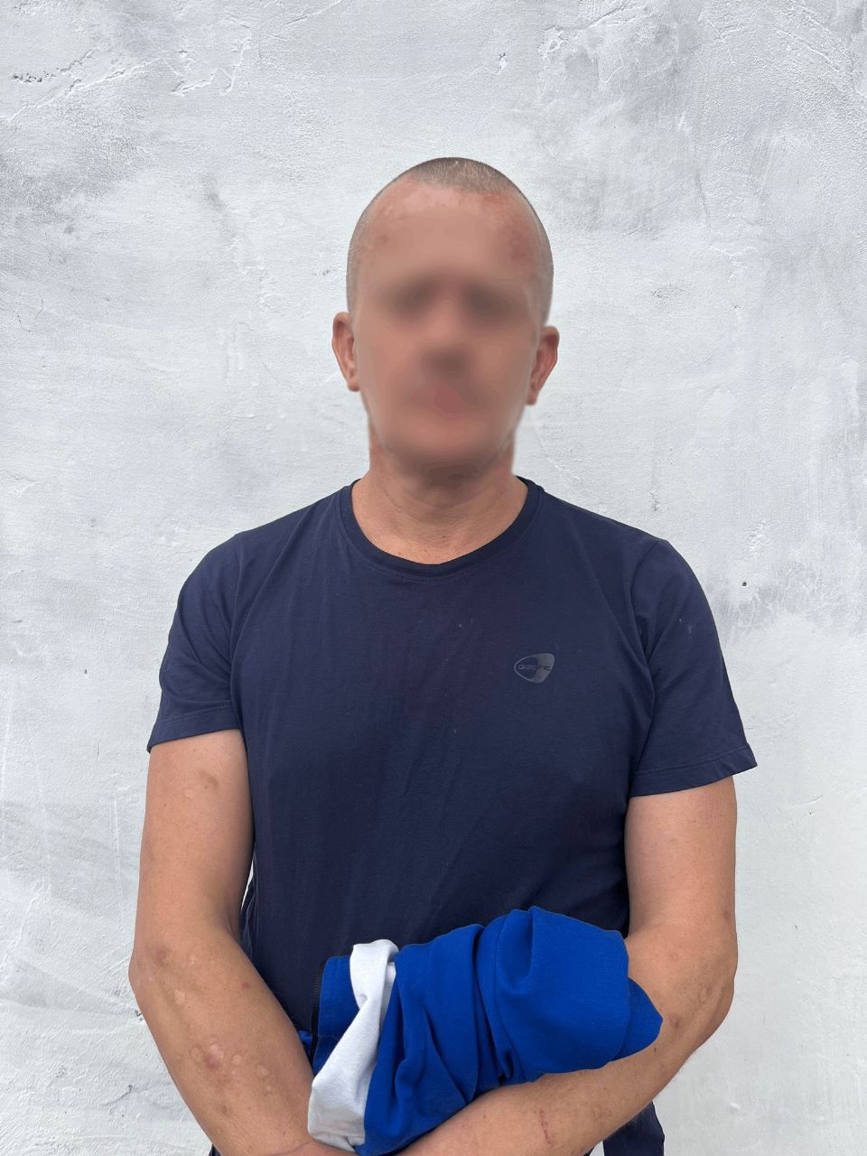 На Берегівщині наркоторговець під час затримання викинув пакунки з метамфетаміном у вікно (ФОТО)