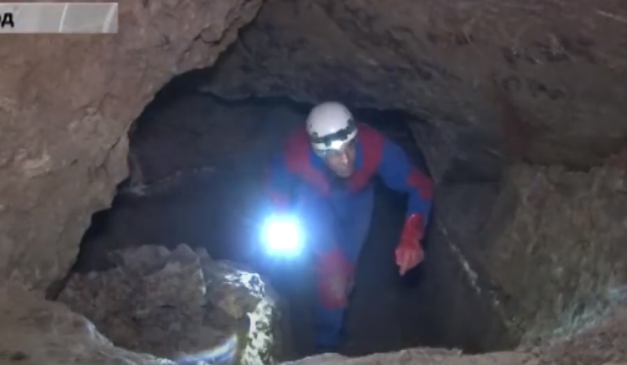 Неподалік Ужгорода, на крутому березі Ужа, знайшли старовинну "печеру" (ВІДЕО) 