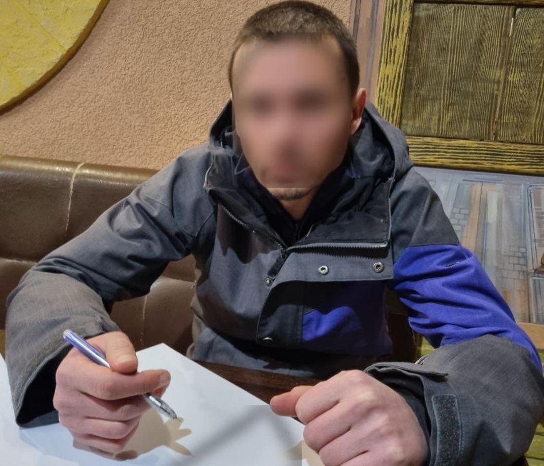 В Ужгороді чоловік "під кайфом" викликав  собі "на допомогу" в готель поліцію (ФОТО)