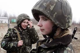 На Закарпатті до військкоматів звернулись близько 2-х десятків жінок-добровольців (ВІДЕО)
