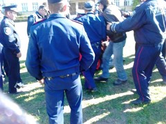 ВО "Свобода": В Ужгороді міліція силою затримувала журналістів і протестувальників (ВІДЕО)