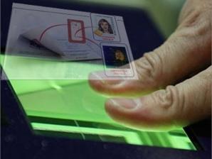 Представники духовенства та громадських організацій висловляться “за” і “проти” біометричних паспортів