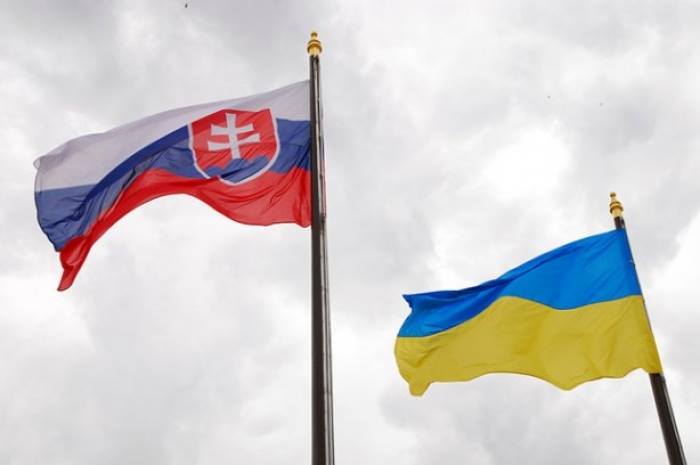 Блиск і вбогість української дипломатії: скандал у Словаччині
