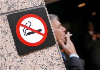 В Ужгороді міліція не ловить порушників закону про заборону куріння