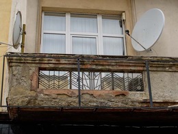 Ремонт фасадів на ужгородській площі Петефі власникам компенсують з квартплати