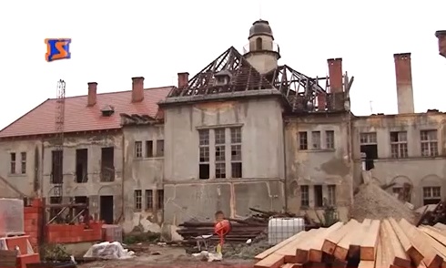 У Мукачеві реконструюють колишній будинок офіцерів (ВІДЕО)