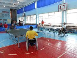 Закарпатські спортсмени-інваліди готуються до змагань у міжнародному турнірі з настільного тенісу (ВІДЕО) 
