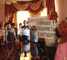 Ужгородці вимагають завершити справу про незаконну приватизацію свого гуртожитку (ВІДЕО)