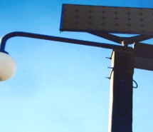 Вуличні ліхтарі у хустському Велятині працюватимуть від сонця (ВІДЕО)