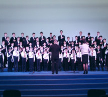 У Мукачеві відбувся благодійний концерт хору хлопчиків та юнаків (ВІДЕО)