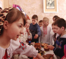 У школі Голубиного на Свалявщині організували благодійний ярмарок на підтримку українських військових (ВІДЕО)