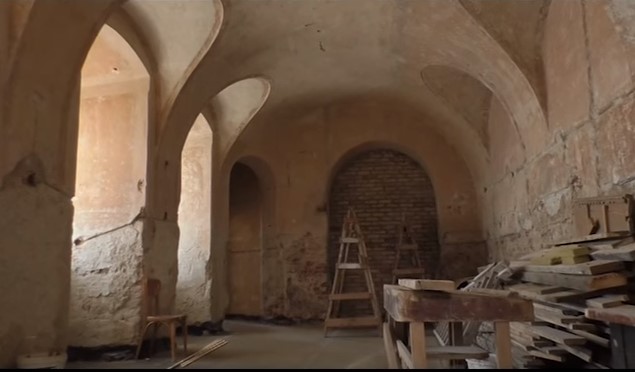 Кухню єзуїтів, дотепер замуровану, знайшли у кафедральному соборі в Ужгороді (ФОТО)