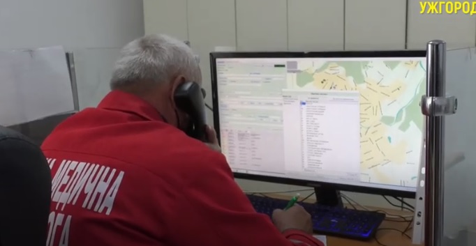 500 звернень щодоби приймає диспетчерська служба екстреної допомоги на Закарпатті (ВІДЕО)