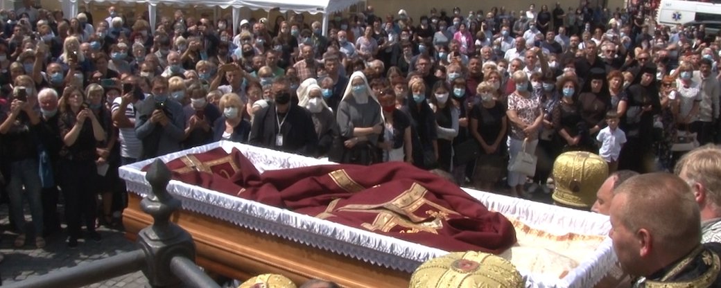 Єпископа Шашіка поховали в крипті Ужгородського кафедрального собору (ВІДЕО)