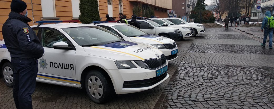 Поліцейські та нацгвардійці посилено патрулюють Мукачево (ФОТО, ВІДЕО)