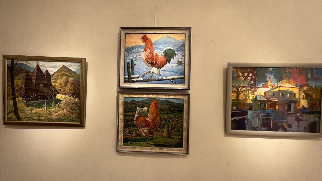 56 картин представили на виставці "Мистецький Ужгород" на підтримку ЗСУ (ФОТО, ВІДЕО)