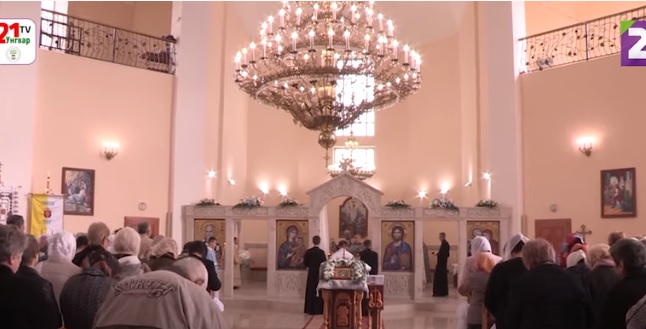 У Сваляві освятили новий іконостас греко-католицького храму Різдва Пресвятої Богородиці  (ВІДЕО)