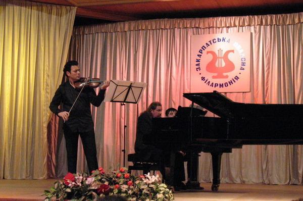 В Ужгороді звучала старовинна скрипка Аматі (ФОТО)