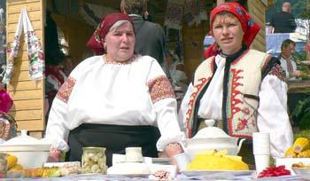 Закарпатці презентують свою продукцію на святі сиру та вина у Львові