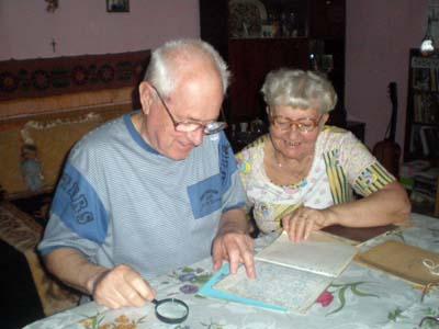 Подружжя пенсіонерів із закарпатського Виноградова 40 років щодня веде синоптичний календар (ФОТО)