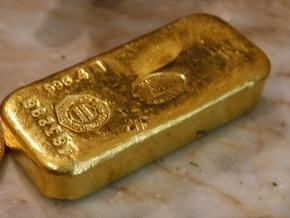 Золото дешевшає на тлі зміцнення долара