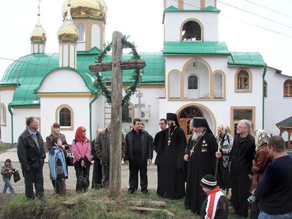 Православні святині Закарпаття. Перш ніж відвідати, можемо ознайомитися з ними із путівника