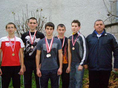 Закарпатські важкоатлети стали "золотими" та "срібними" призерами спортивних ігор у Скадовську