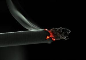 На Закарпатті 72-річний чоловік згорів живцем через звичку палити в ліжку